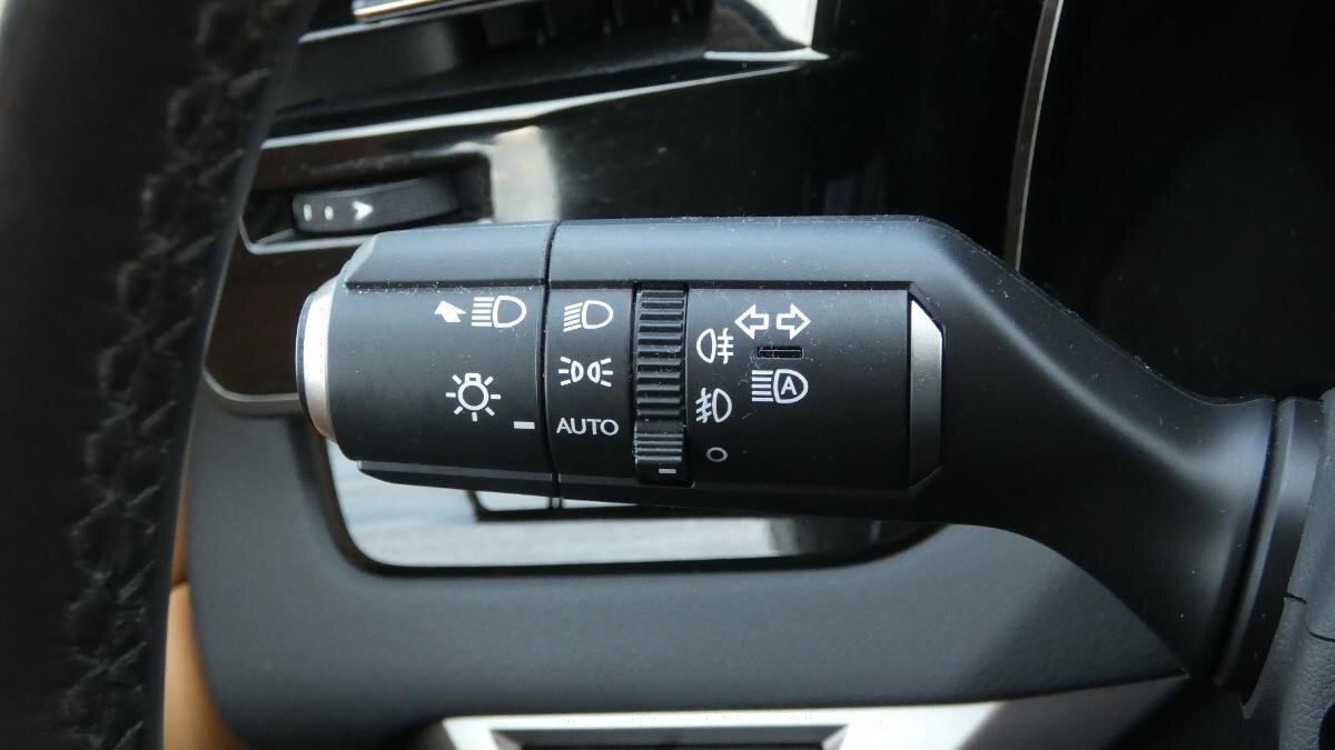 Lexus RX 350h SUV / Terénní 2,5 l 140 kw