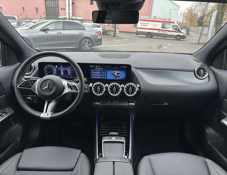 Mercedes-Benz GLA 21