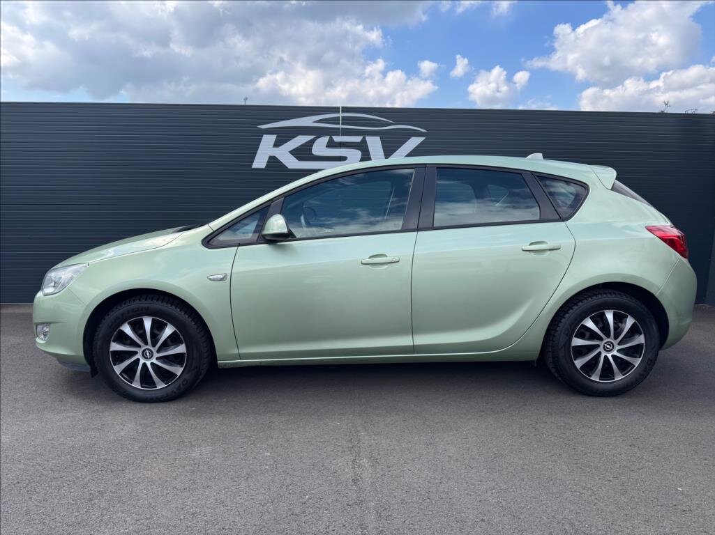 Opel Astra Hatchback 1,4 l 74 kw