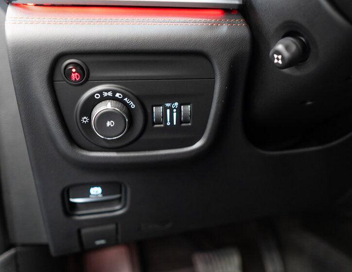 Jeep Grand Cherokee 24