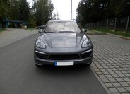 Porsche Cayenne SUV 4,1 l 281 kw