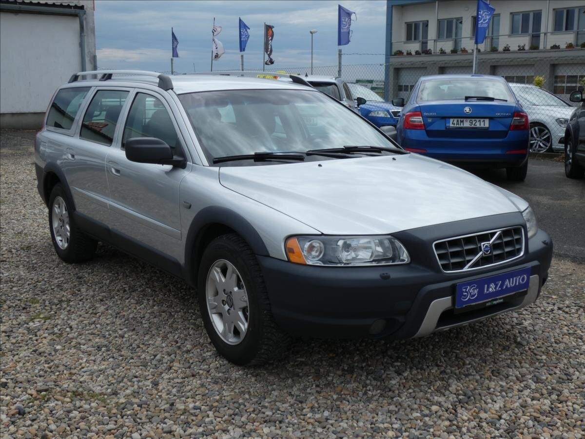 Volvo XC70 Kombi 2,4 l 136 kw