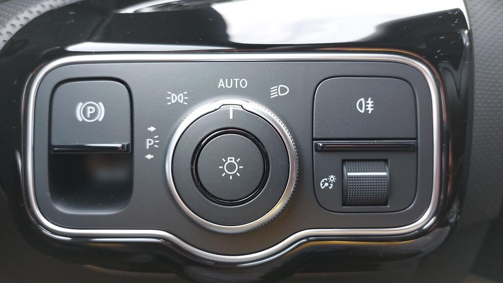 Mercedes-Benz CLA Kombi 1,3 l 120 kw