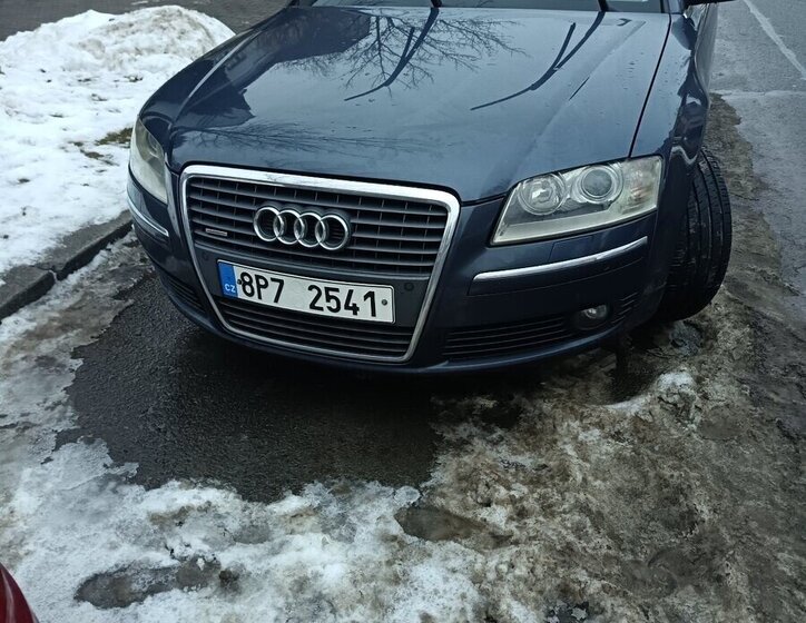Audi A8 Sedan 0,0 0