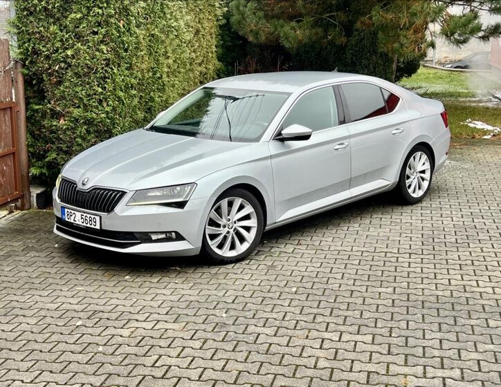 Škoda Superb 1