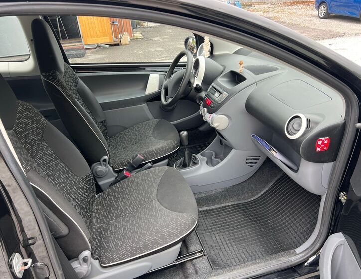 Peugeot 107 10