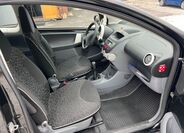 Peugeot 107 10