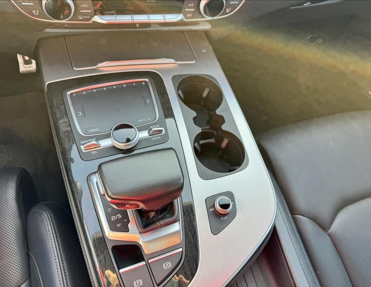 Audi SQ7 SUV / Terénní 4,0 l 320 kw