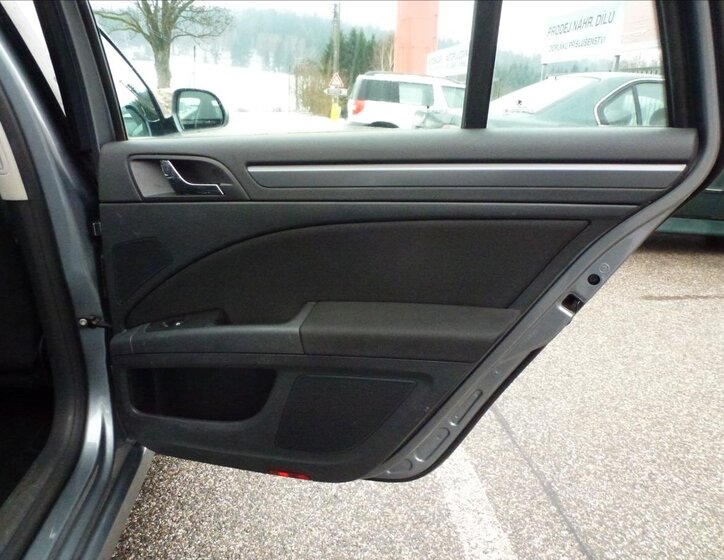 Škoda Superb Kombi 1,6 l 77 kw