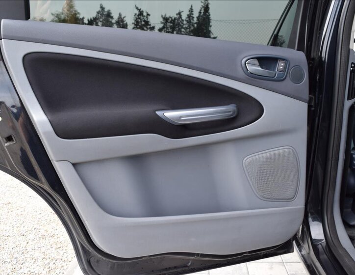 Ford Galaxy MPV 2,0 l 103 kw