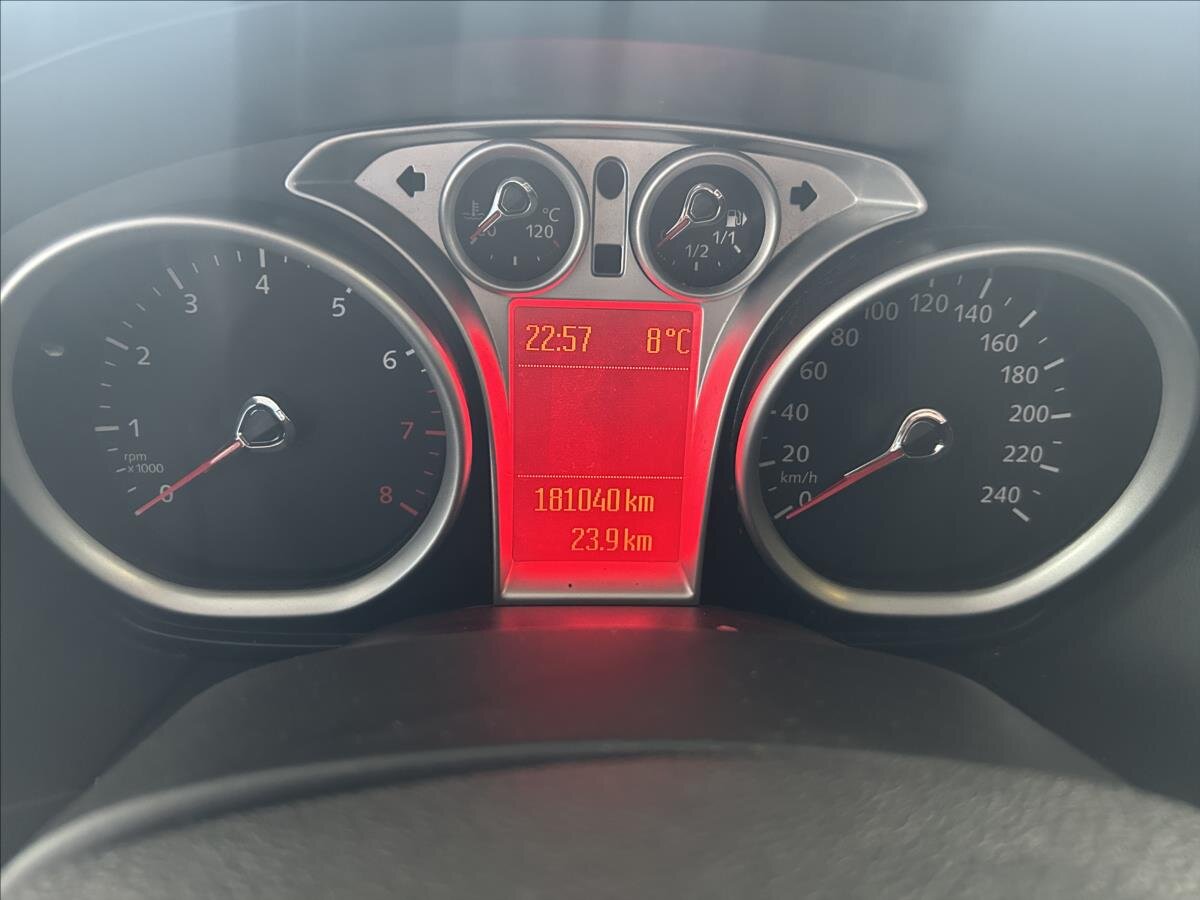 Ford Focus Hatchback 1,6 l 74 kw