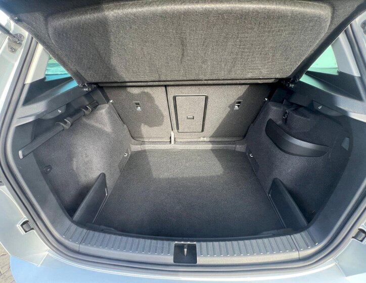 Škoda Karoq SUV 1,5 l 110 kw