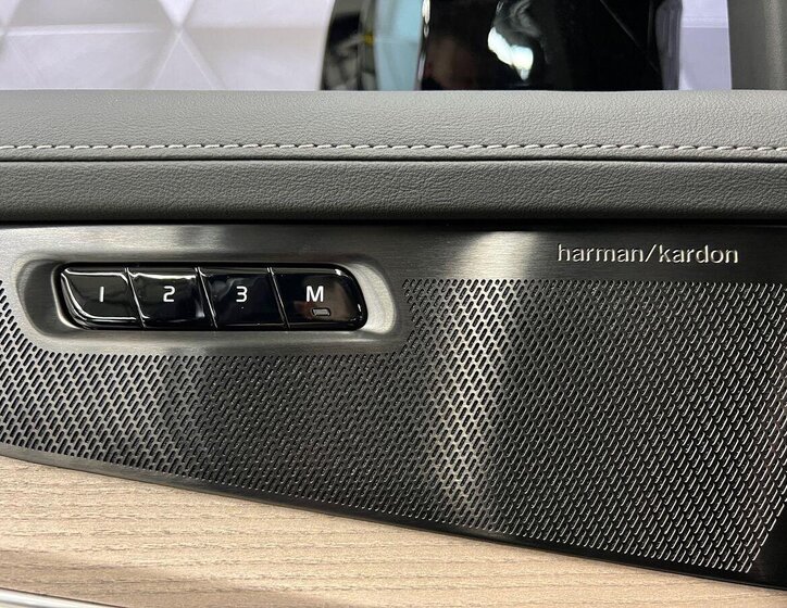 Volvo XC90 SUV 2,0 l 335 kw