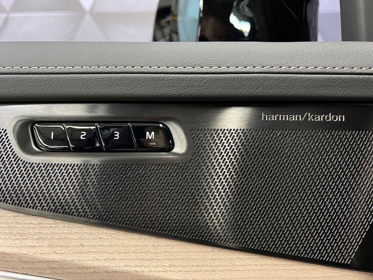 Volvo XC90 SUV 2,0 l 335 kw