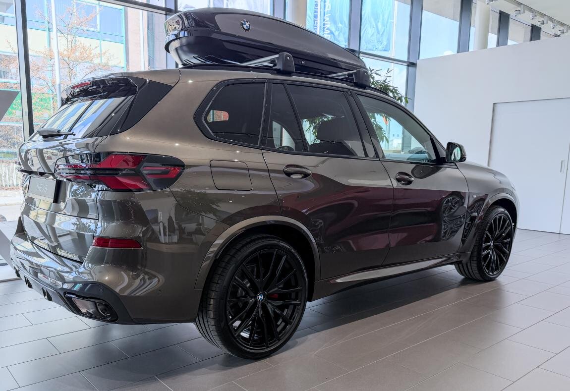 BMW X5 SUV / Terénní 3,0 l 259 kw