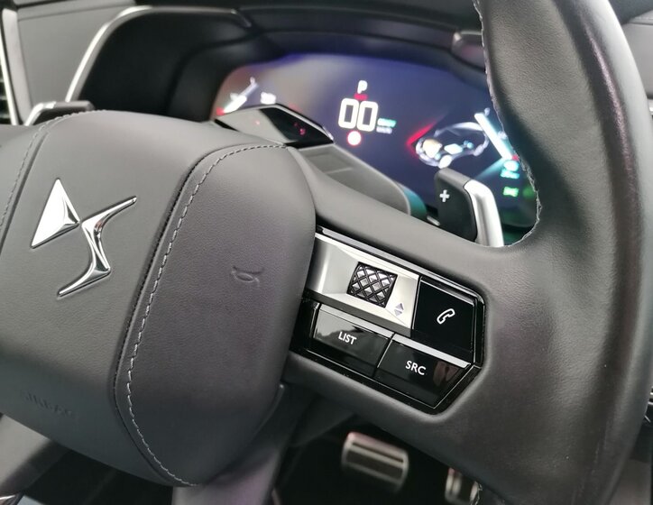 DS Automobiles DS7 Crossback 25