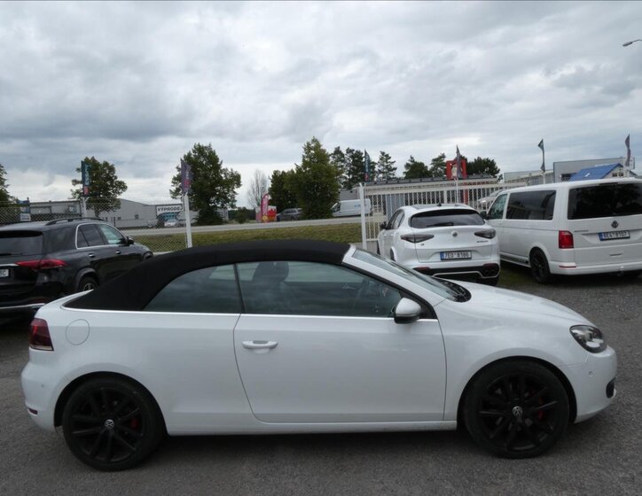 Volkswagen Golf Kabriolet 2,0 l 103 kw