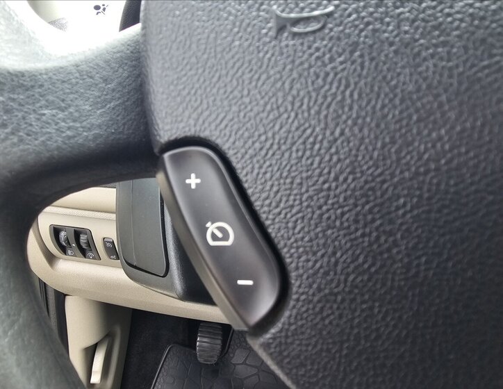 Renault Clio Kombi 1,1 l 55 kw