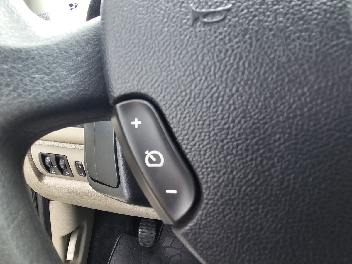 Renault Clio Kombi 1,1 l 55 kw