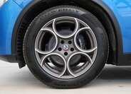 Alfa Romeo Stelvio 12