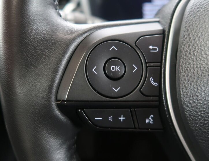 Toyota Corolla Cross Hatchback 2,0 l 112 kw