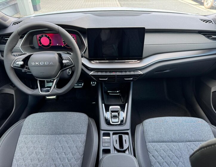 Škoda Octavia Sedan / Limuzína 2,0 l 110 kw