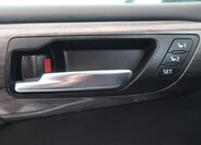 Toyota Highlander Kombi 2,5 l 140 kw