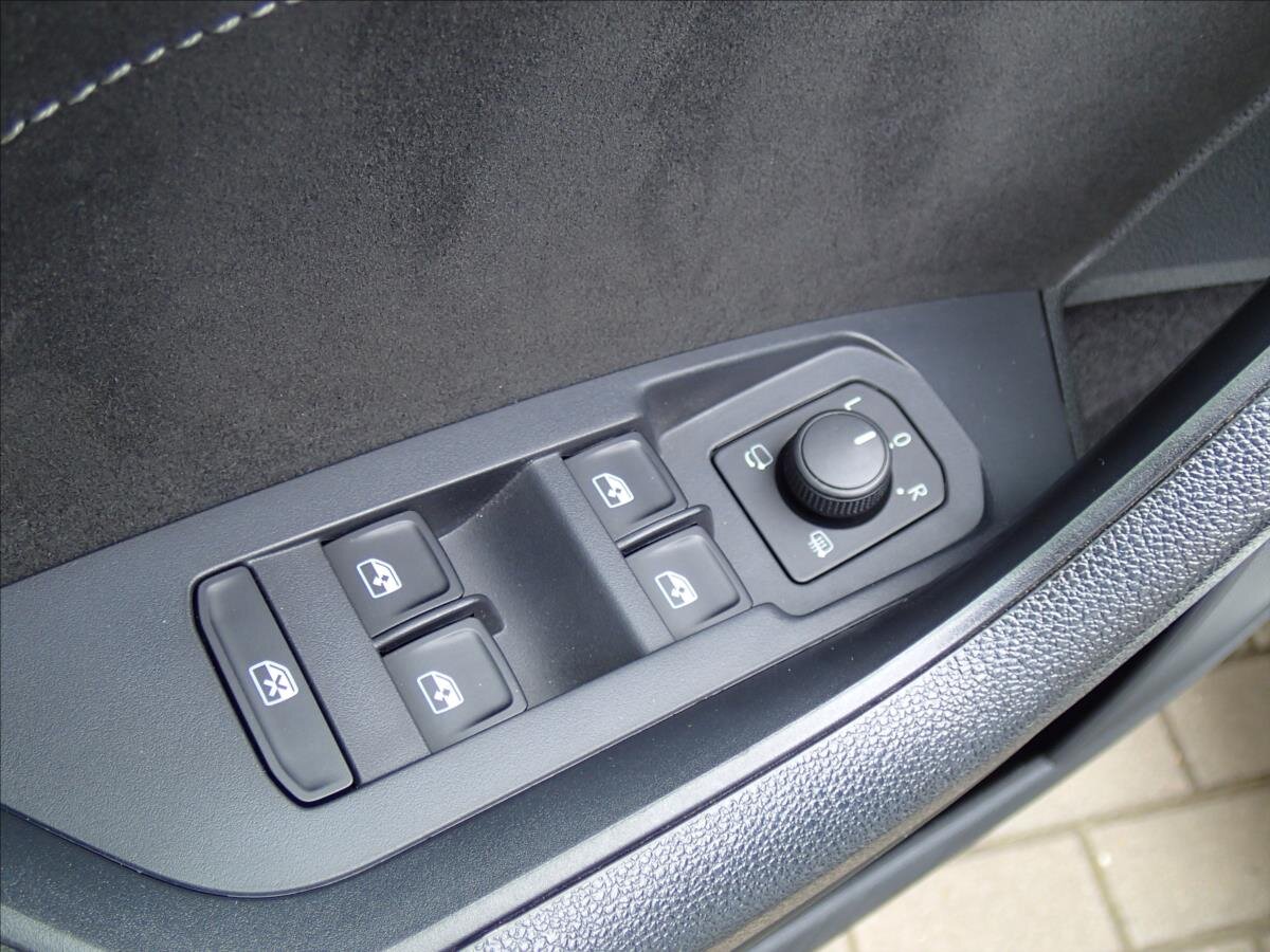 Škoda Kodiaq SUV / Terénní 1,5 l 110 kw