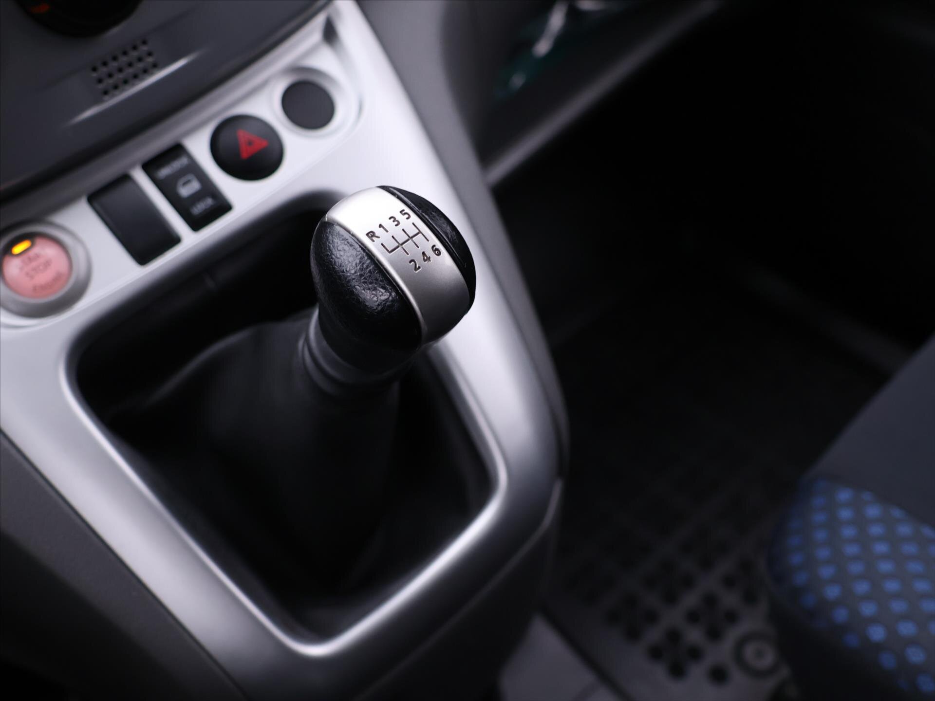 Nissan NV200 VAN / Minibus 1,5 l 81 kw