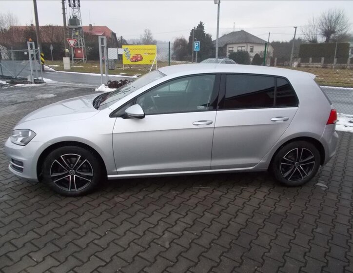 Volkswagen Golf Hatchback 1,6 l 77 kw