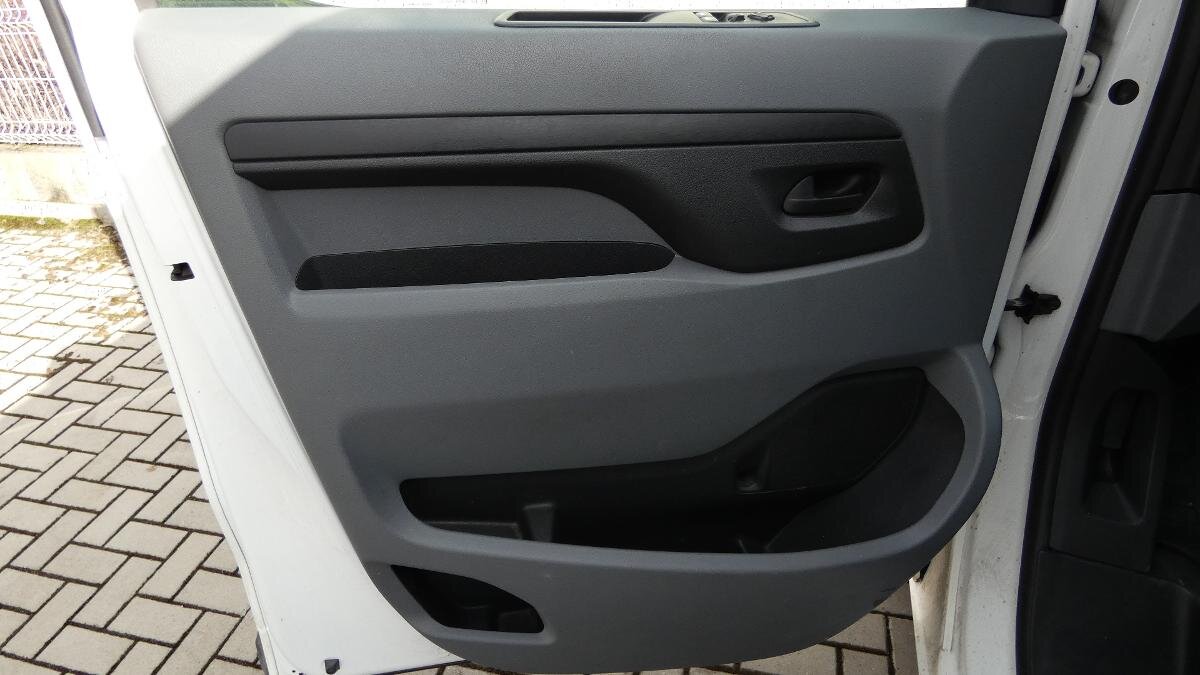 Opel Vivaro Užitková 2,0 l 106 kw