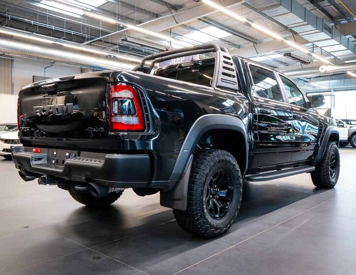 Dodge RAM Pick-up 6,2 l 523 kw