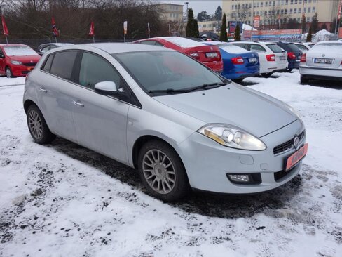 Fiat Bravo Hatchback 1,6 l 88 kw
