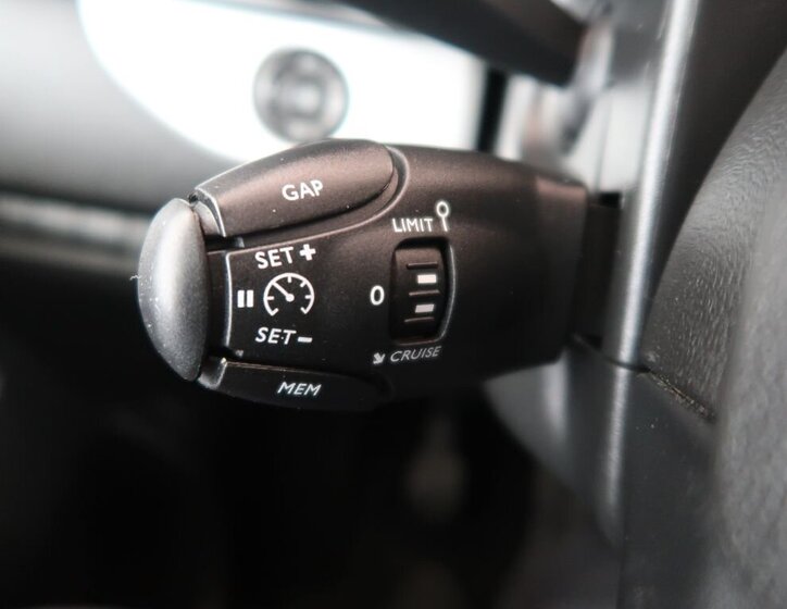 Opel Zafira MPV 1,5 l 88 kw