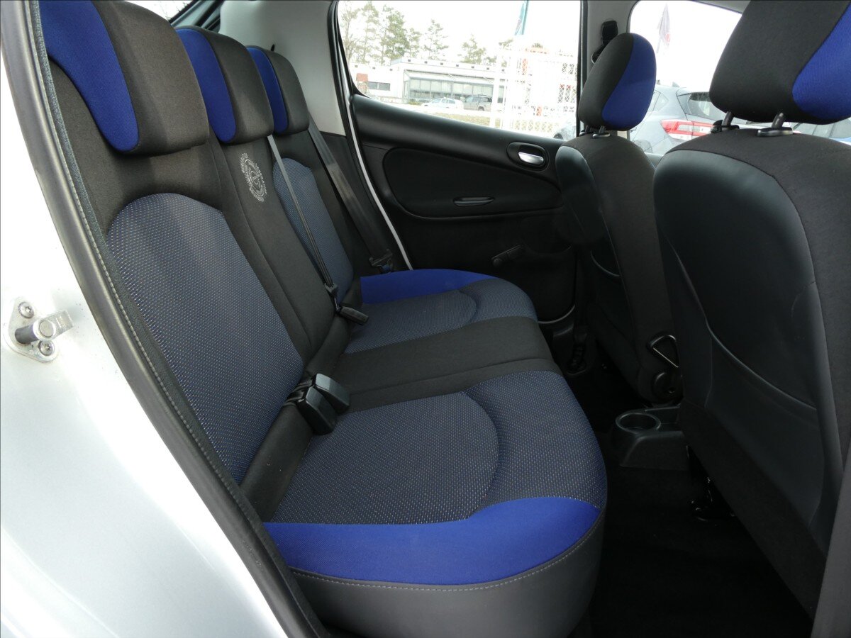 Peugeot 206 Hatchback 1,1 l 44 kw