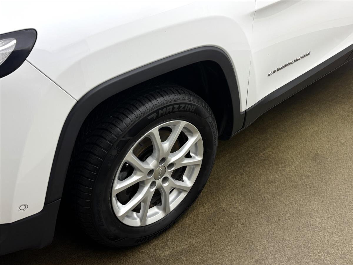 Jeep Cherokee SUV / Terénní 2,0 l 103 kw