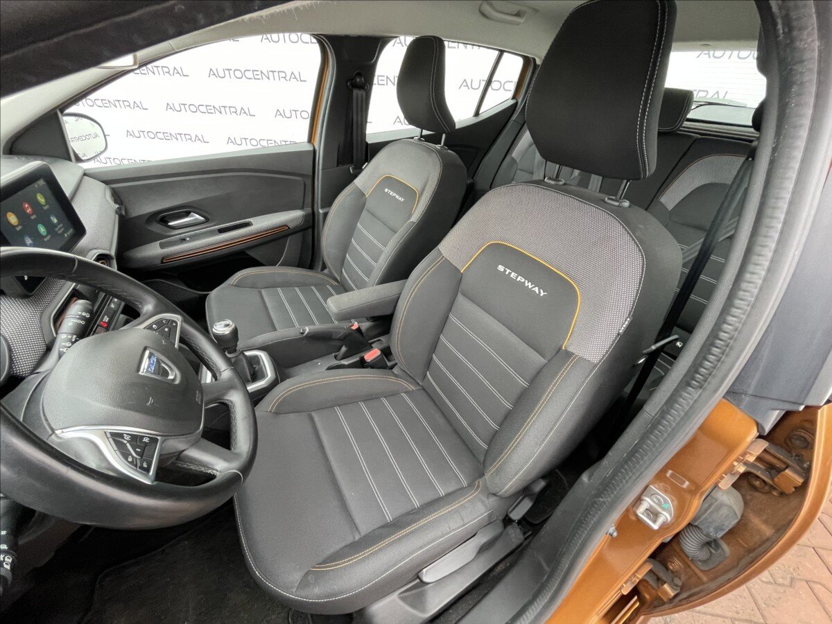 Dacia Sandero Hatchback 999,0 67 kw