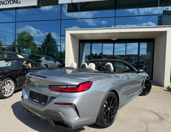 BMW Řada 8 Kabriolet 4,4 l 390 kw