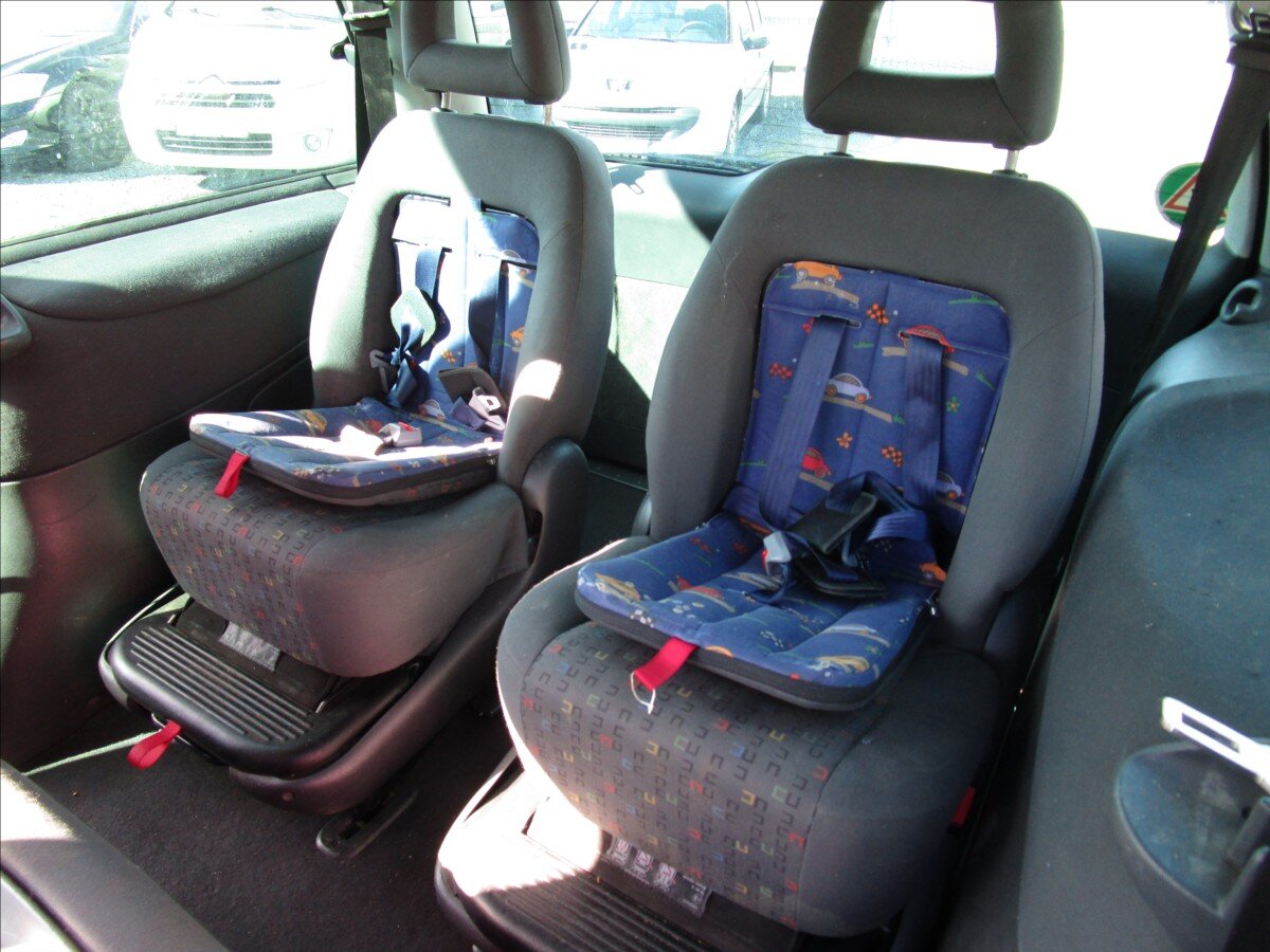 Volkswagen Sharan Kombi 1,9 l 85 kw