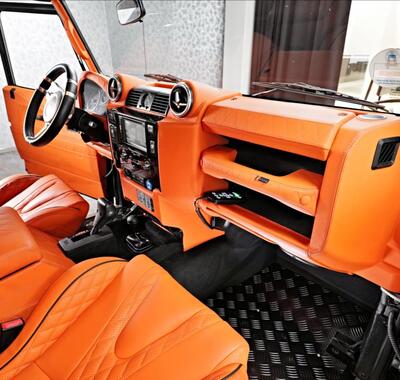 Land Rover Defender 32