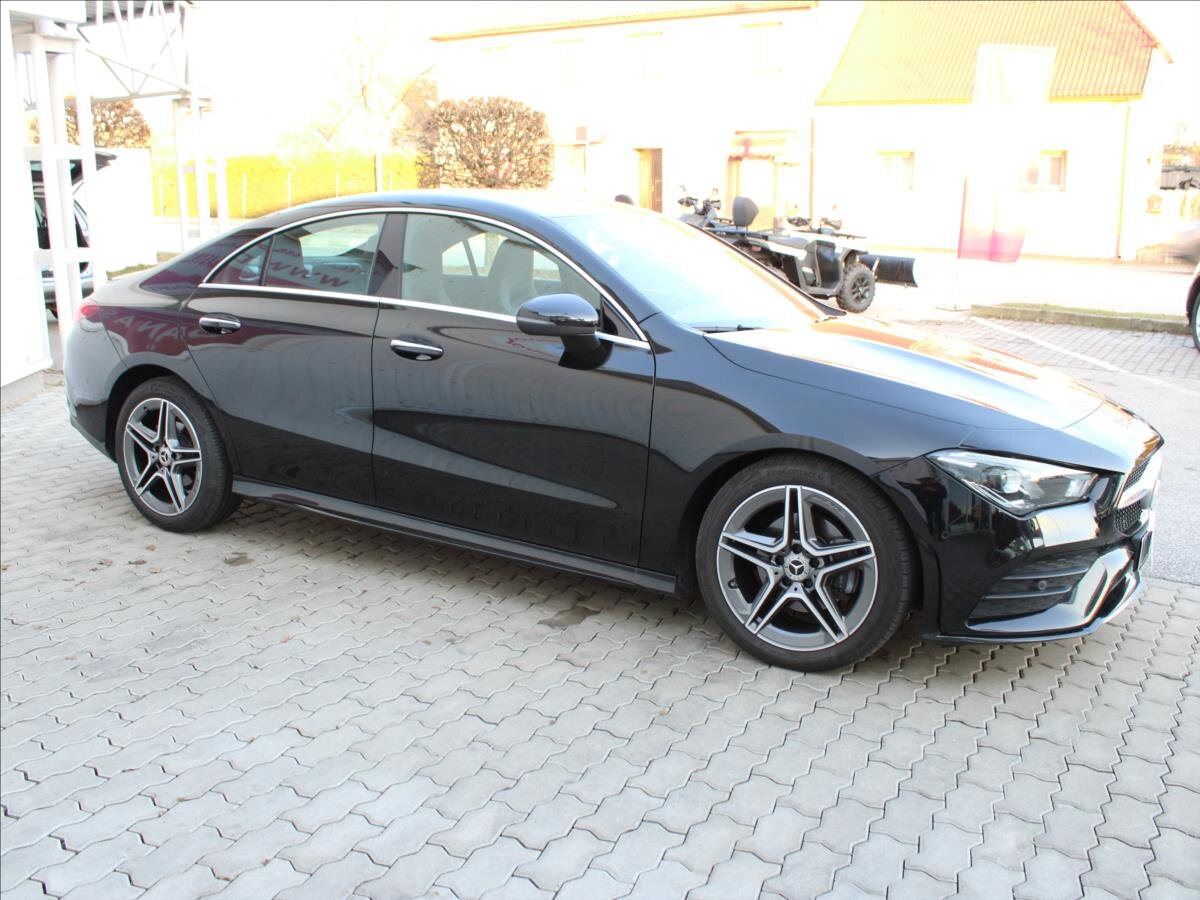 Mercedes-Benz CLA Sedan 1,3 l 100 kw