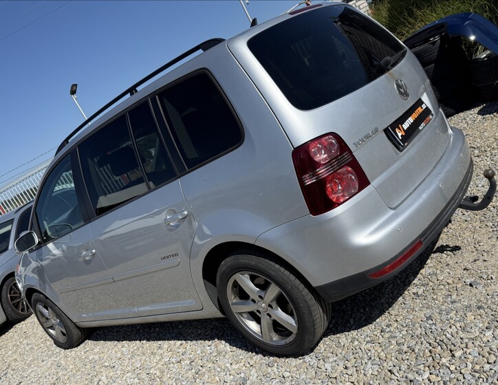 Volkswagen Touran 7