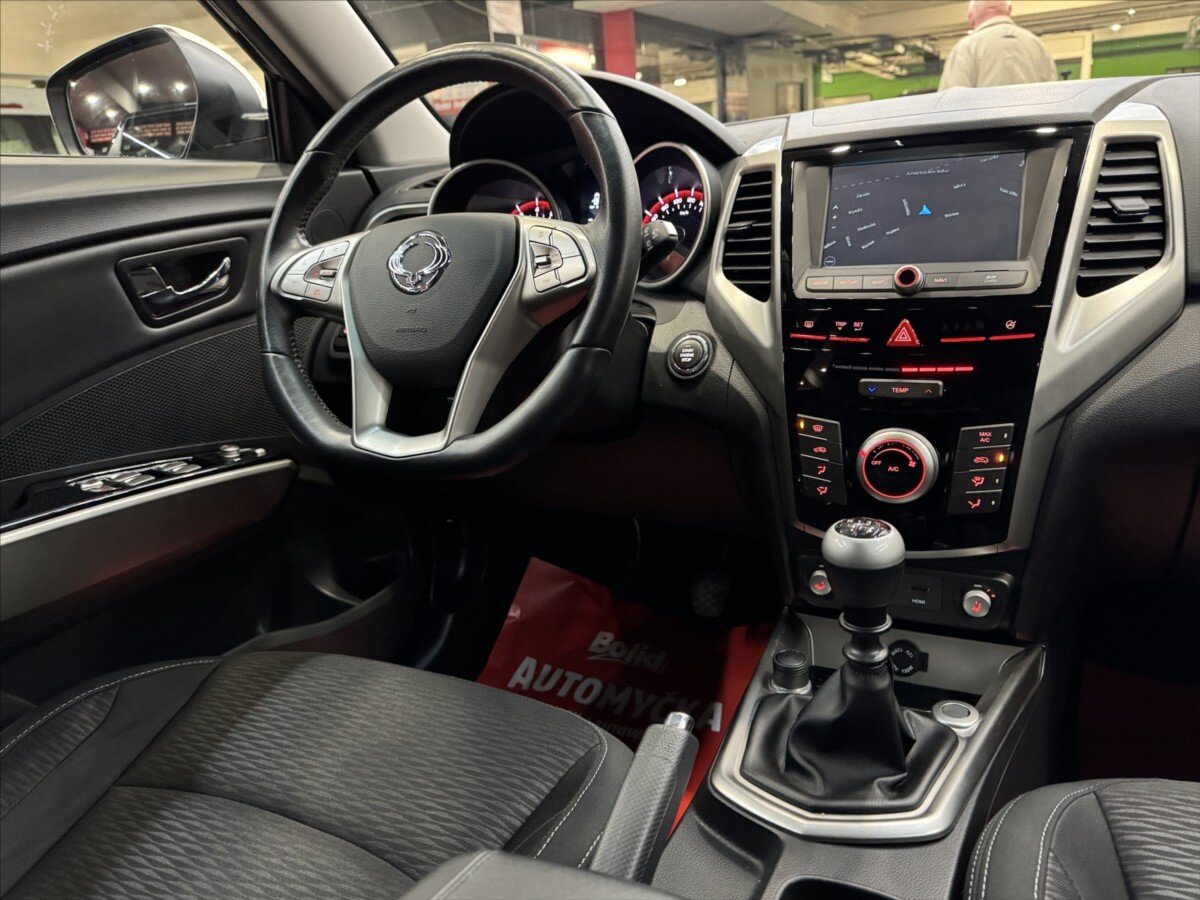 SsangYong Tivoli SUV / Terénní 1,6 l 94 kw