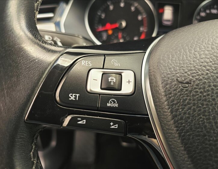 Volkswagen Passat Kombi 1,4 l 110 kw