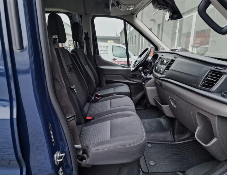 Ford Transit Kombi 2,0 l 96 kw