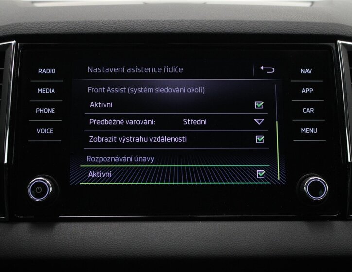 Škoda Karoq SUV 1,6 l 85 kw