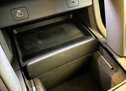 Land Rover Discovery Sport SUV / Terénní 2,0 l 150 kw