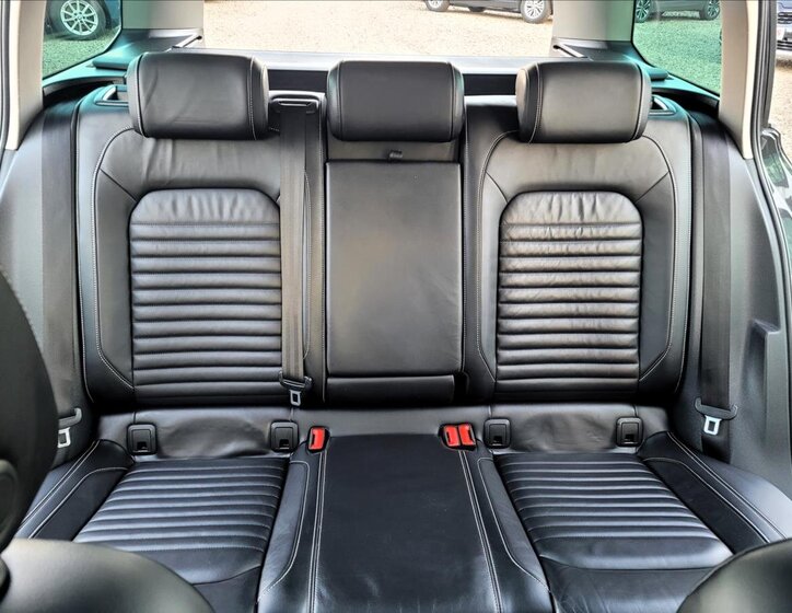 Volkswagen Passat Kombi 2,0 l 90 kw