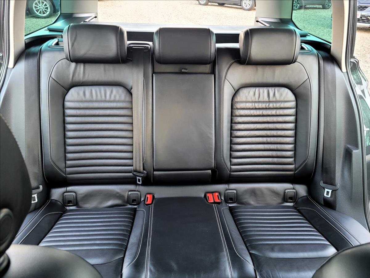 Volkswagen Passat Kombi 2,0 l 90 kw