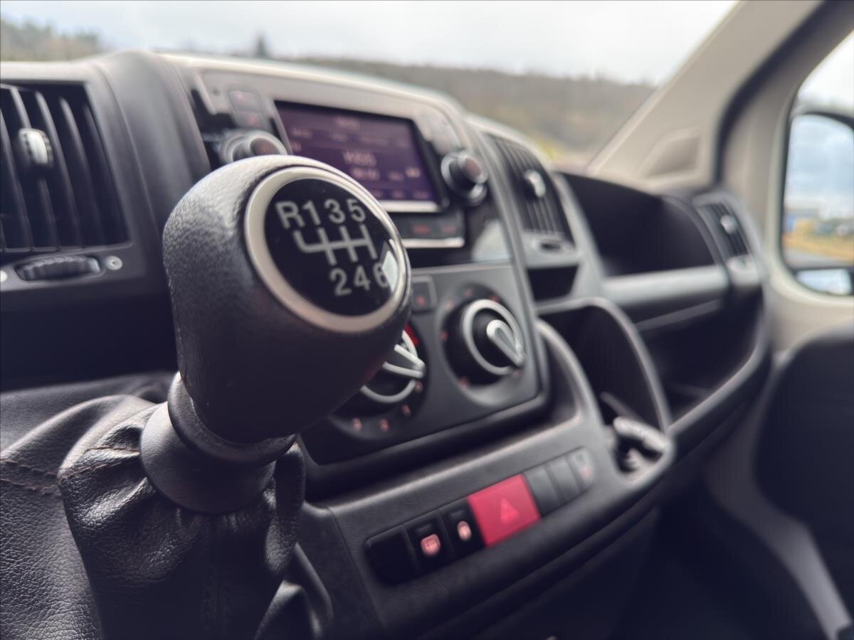 Opel Movano Skříň 2,2 l 103 kw